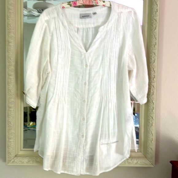 Avenue white eyelet look top/bathing suit coverup - Picture 1 of 7